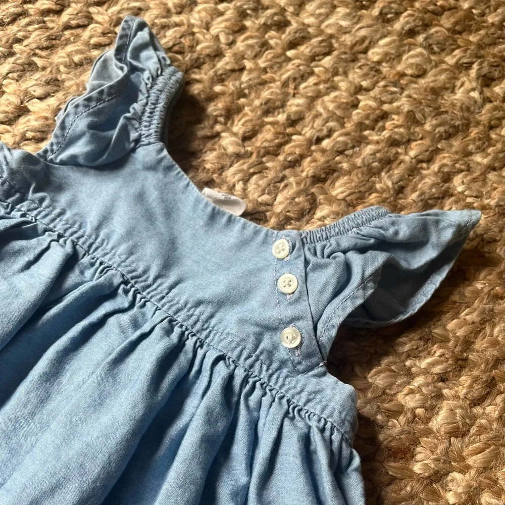 ❄️ baby gap eyelet dress - Picture 7 of 9